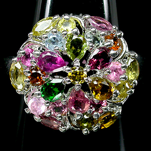 Кольцо с разноцветными турмалинами