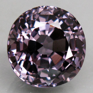 Серебристая шпинель 3,17 карат