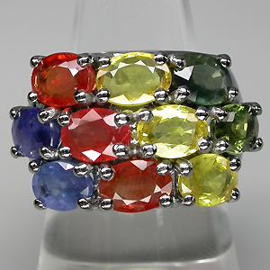 Кольцо из коллекции "Mia" с крупными разноцветными сапфирами