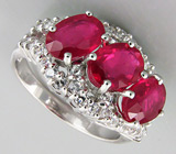 Кольцо из коллекции "Sunshine" с пурпурно-розовыми сапфирами Серебро 925
