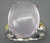 Кольцо с нежно-розовым кварцем и золотистыми сапфирами Серебро 925