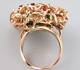Кольцо с крупным изумрудом, рубинами и бриллиантами Золото