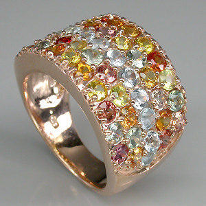 Широкое кольцо из коллекции "Mia" с разноцветными сапфирами