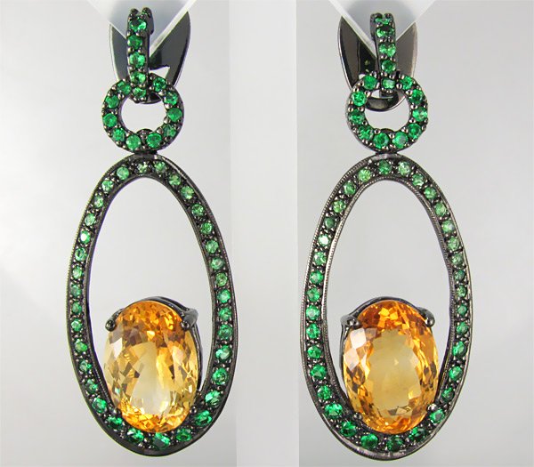 Серьги с золотистыми цитринами и цаворитами гранатами