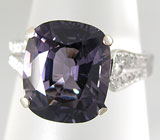 Кольцо с пурпурной шпинелью 5+ карат и бриллиантами Золото