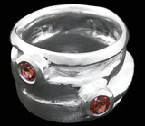 Широкое кольцо с гранатами Серебро 925