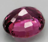 Пурпурно-красная шпинель 1,3 карат 