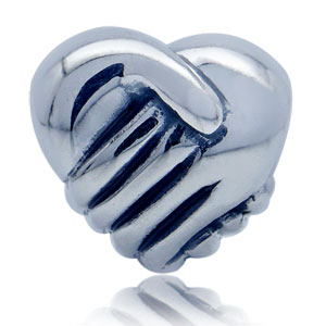 Миниатюра "Сердце в руках" 