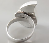 Эффектное кольцо с ярко-красным кораллом Серебро 925