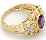Кольцо с аметистом и голубыми топазами Золото