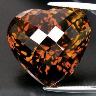 Империал топаз 48,26 карат