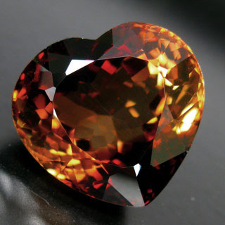 Империал топаз 49,41 карат