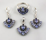 Великолепный комплект из коллекции "Spring" с танзанитами Серебро 925