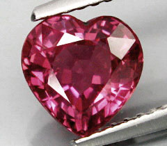 Редкость! Розовый сапфир со сменой цвета 1,95 карат