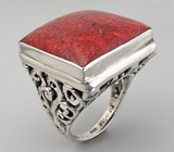 Крупное кольцо с кораллом Серебро 925