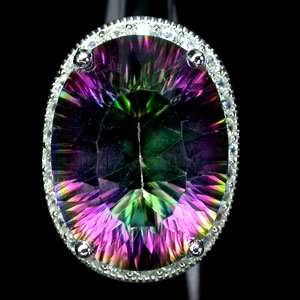 Кольцо с крупным мистическим топазом