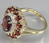 Кольцо из коллекции "Mia" с гранатами и бриллиантовыми акцентами Серебро 925