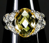 Прелестное кольцо с золотистым цитрином эффектной огранки Серебро 925