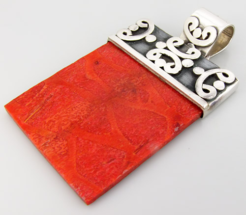 Стильный кулон с кораллом Серебро 925