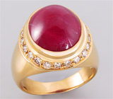 Перстень с крупным африканским рубином и бриллиантами Золото