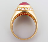 Перстень с крупным африканским рубином и бриллиантами Золото