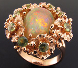Роскошное кольцо с эфиопским опалом и демантоидами Золото