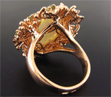 Роскошное кольцо с эфиопским опалом и демантоидами Золото