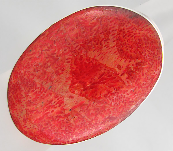 Кольцо с кораллом