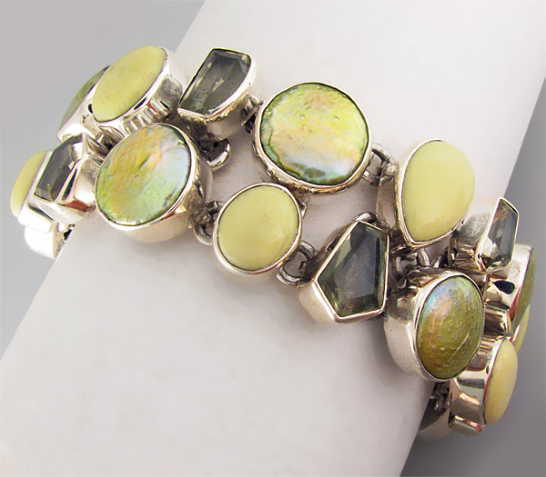 Браслет с опалами, цитринами и пузырчатым жемчугом