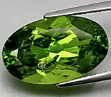 Крупный перидот 10,22 карат 