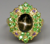 Кольцо из коллекции "Mia" со звездчатым диопсидом, цаворитами и аметистами Серебро 925