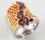 Широкое кольцо с красными и золотистыми сапфирами Серебро 925