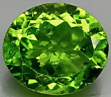 Крупный перидот 10,74 карат 