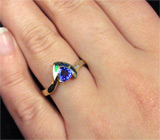 Кольцо с танзанитом, дублет опалами и бриллиантами Золото