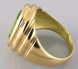 Кольцо с крупным перидотом Золото