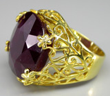 Кольцо из коллекции "Mia" с крупным пурпурно-красным сапфиром Серебро 925