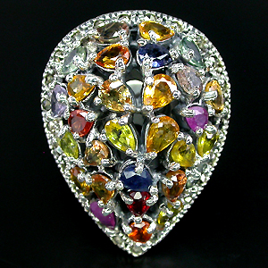 Массивное кольцо с разноцветными сапфирами