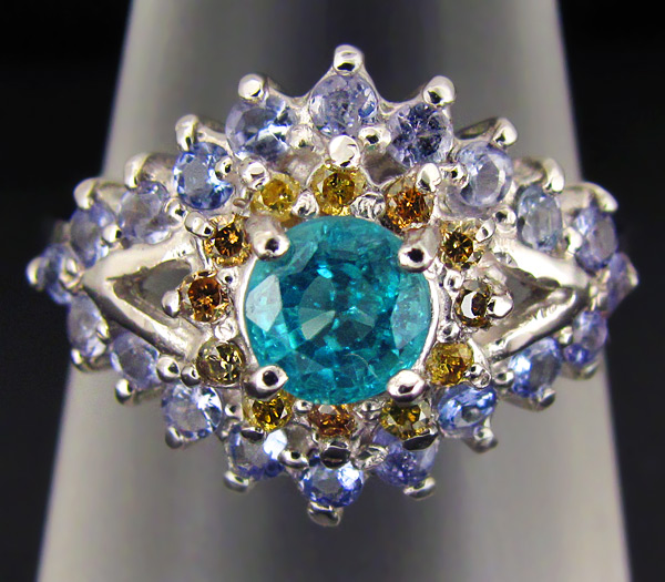 Кольцо с апатитом и танзанитами