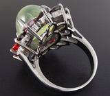 Кольцо с кабошоном пренита и разноцветными шпинелями Серебро 925