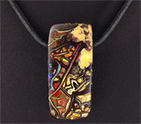 Болдер опал 37,65 карат на шнуре 