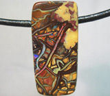 Болдер опал 37,65 карат на шнуре 