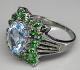 Замечательное кольцо с топазом и цаворитами гранатами Серебро 925