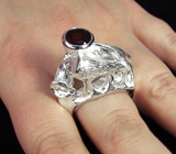 Массивное 3-D кольцо с гранатом Серебро 925