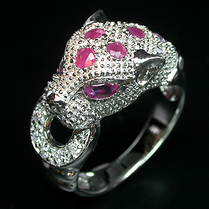 Кольцо "Леопард" с розовыми сапфирами