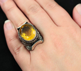 Массивный перстень с золотистым кубиком циркония Серебро 925