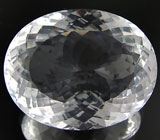 Крупный бесцветный топаз 108,8 карат 