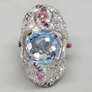 Превосходное крупное кольцо с топазом, турмалинами, танзанитами и сапфирами