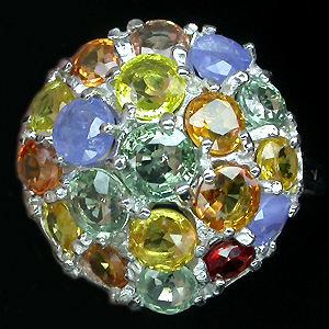 Праздничное кольцо с разноцветными сапфирами