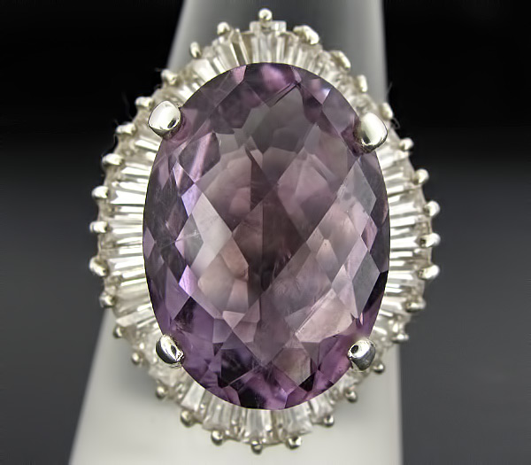 Кольцо из коллекции "Beau Monde" с крупным аметистом