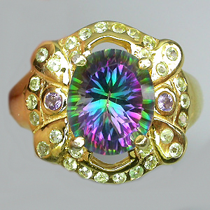 Кольцо из коллекции "Mia" с ярким мистик топазом, аметистами и перидотами